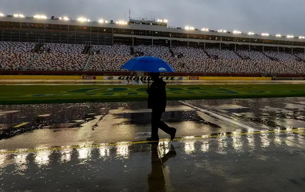 OFFICIAL: RAINOUT AT CHARLOTTE